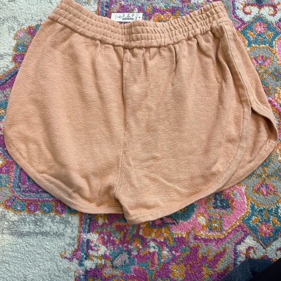 Linden Sweater Short - Picture 4 of 4